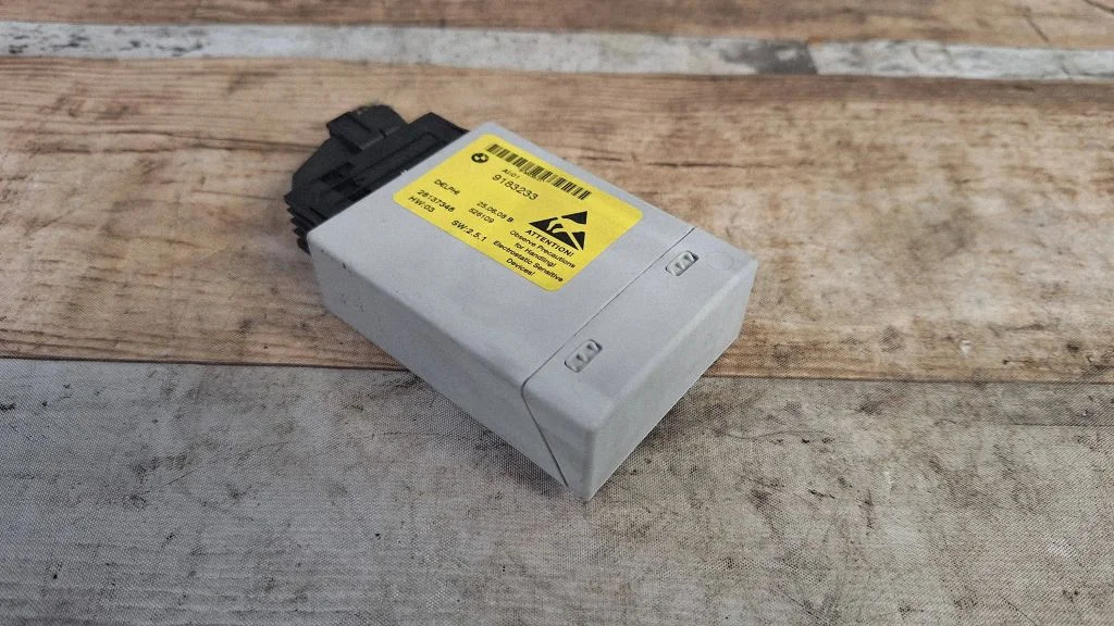 Center console control module – BMW 5 Series E60 E61 (2004-2010)