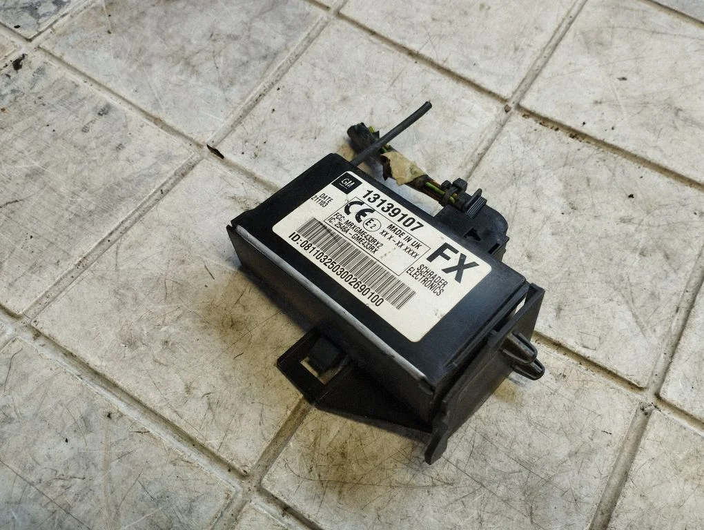 Engine control unit/module ECU – Opel Vectra C (2002-2005)