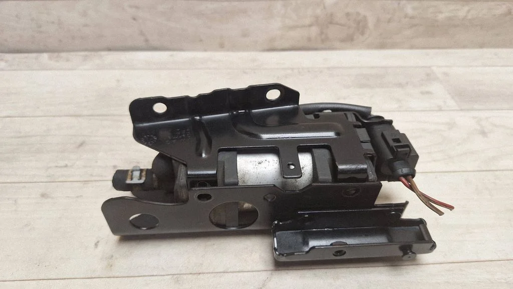 Mehaaniline kütusepump – Volkswagen Passat CC (2008-2016)