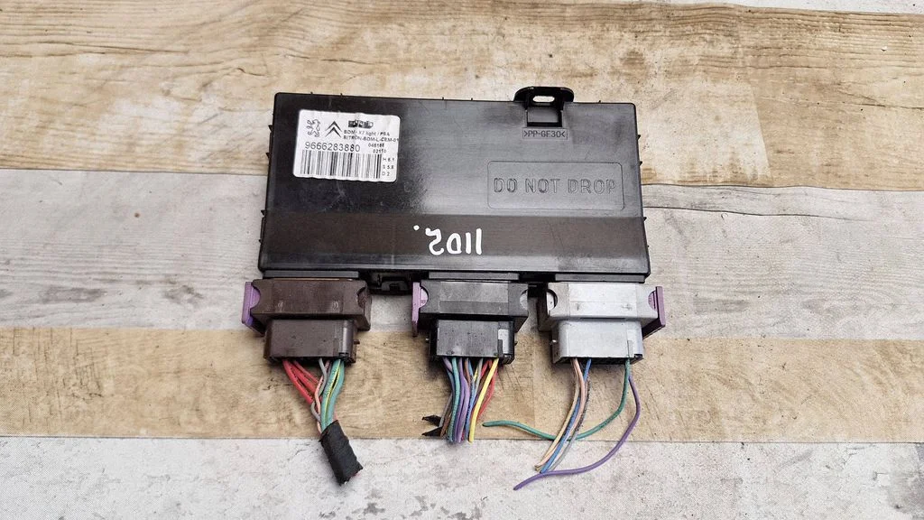 Seat control module 9666283880