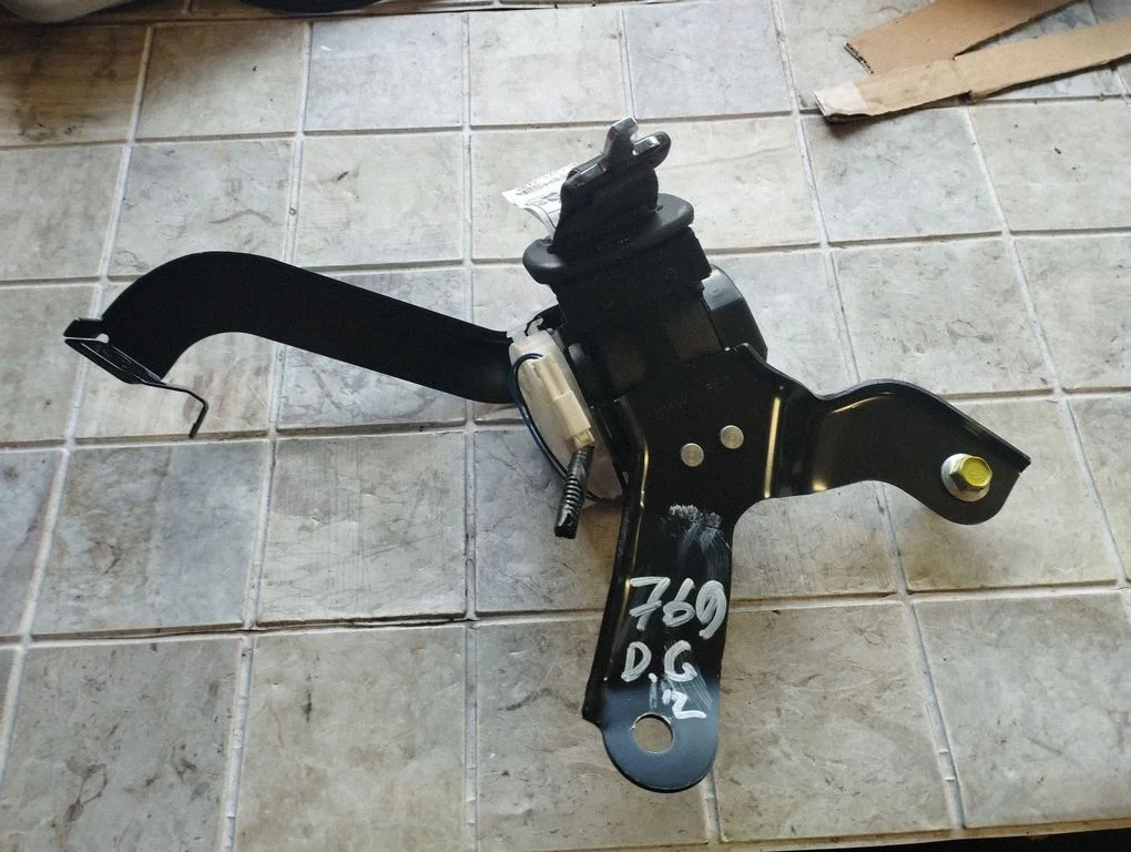 Roof seat belt – Honda CR-V (2007-2012)