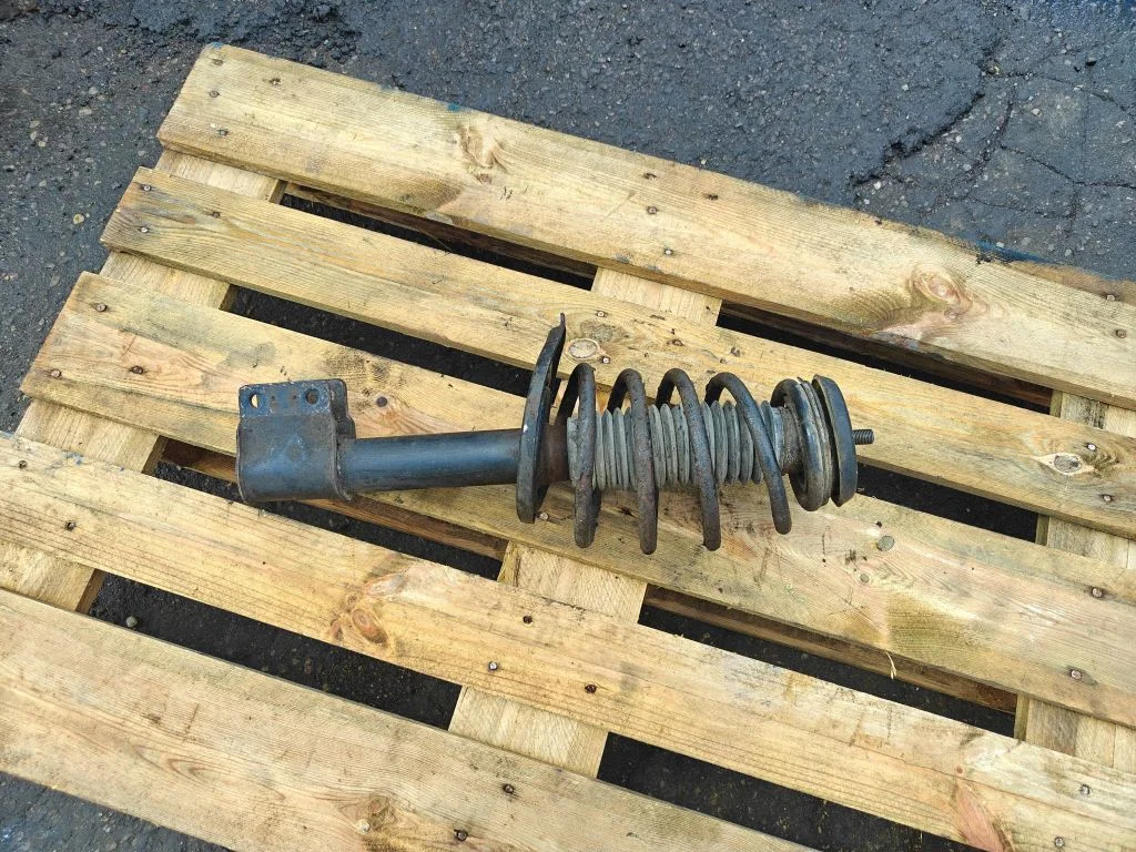 Front shock absorber with coil spring – Citroen C4 Grand Picasso (2007-2013)