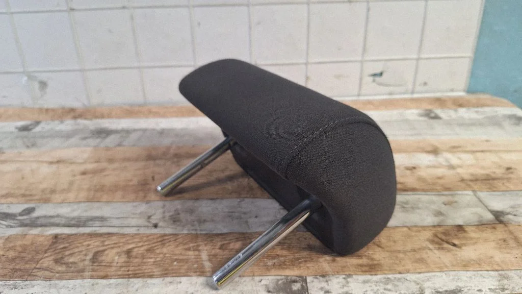 Third row seat headrest – Audi A6 Allroad C6 (2006-2011)