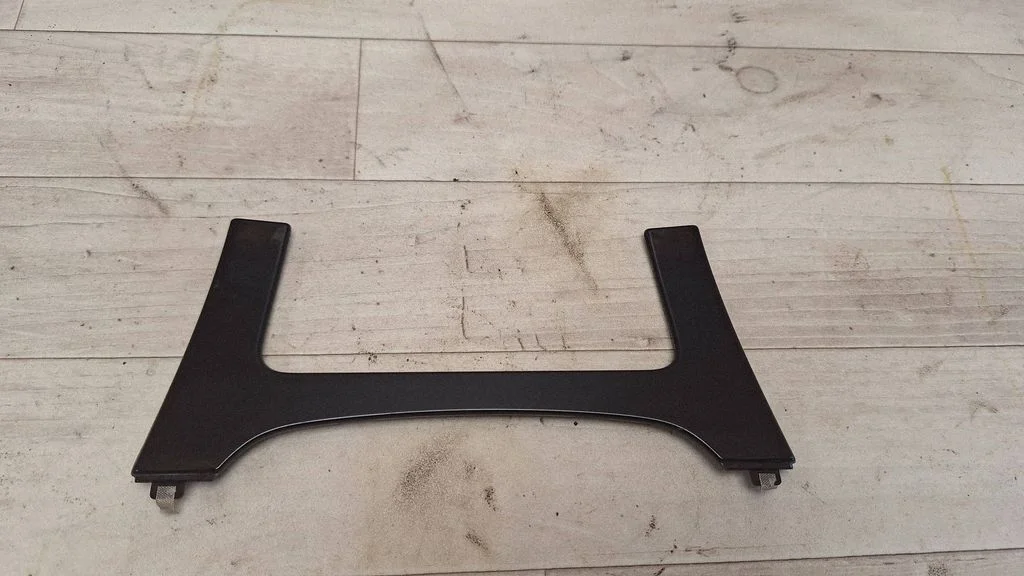 Panel trim 353824