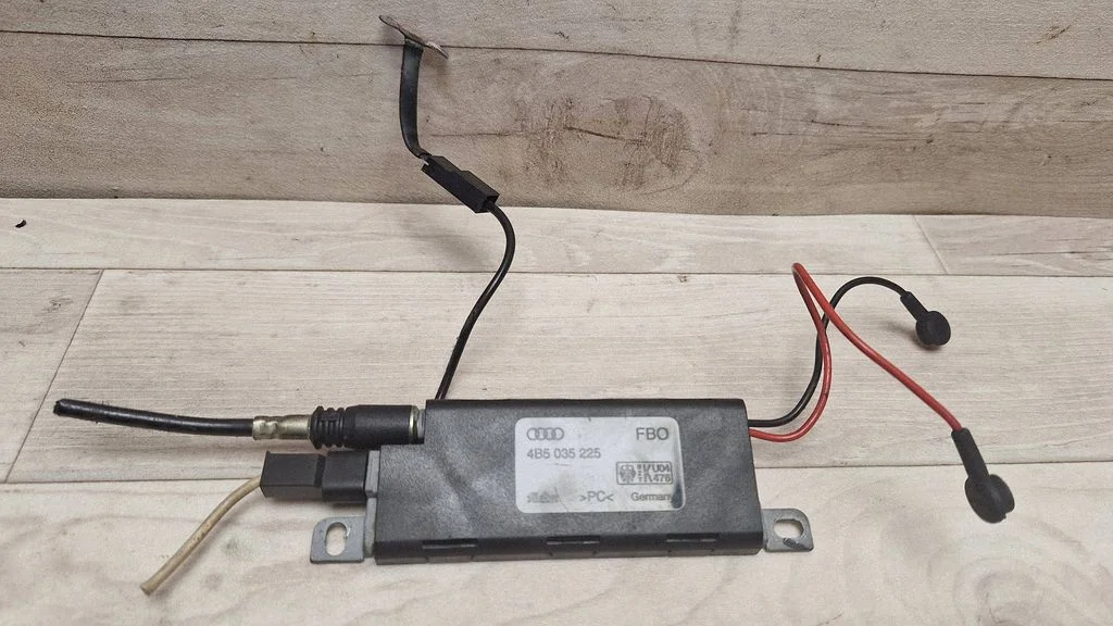 Antenni juhtplokk 4B5035225