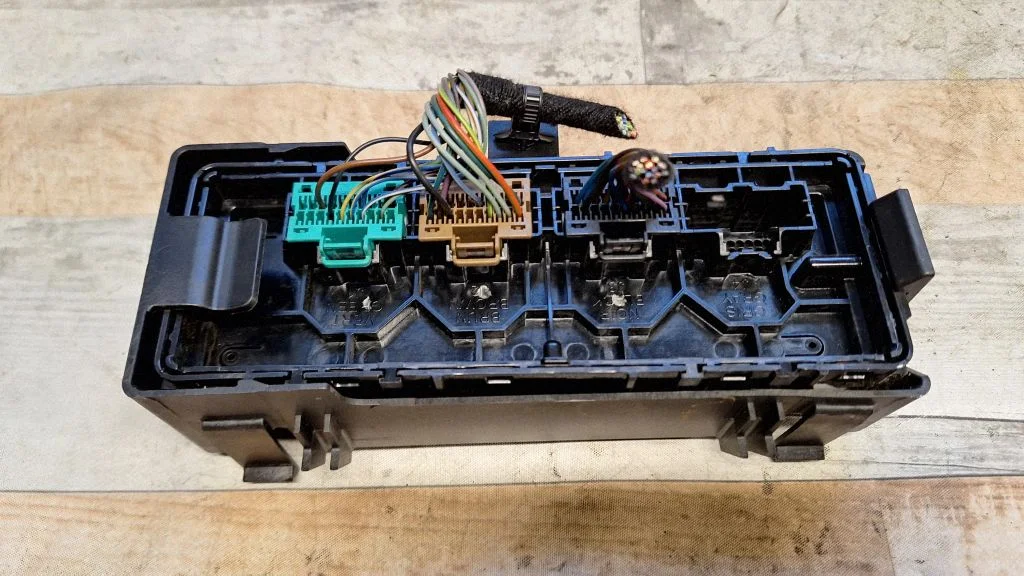 Air conditioning/heating control unit – Chevrolet Cruze II (2016-)