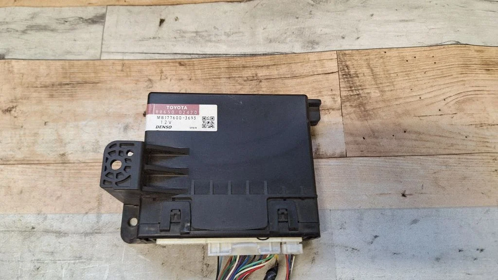 Air conditioning/heating control unit – Toyota Auris 150 (2006-2012)