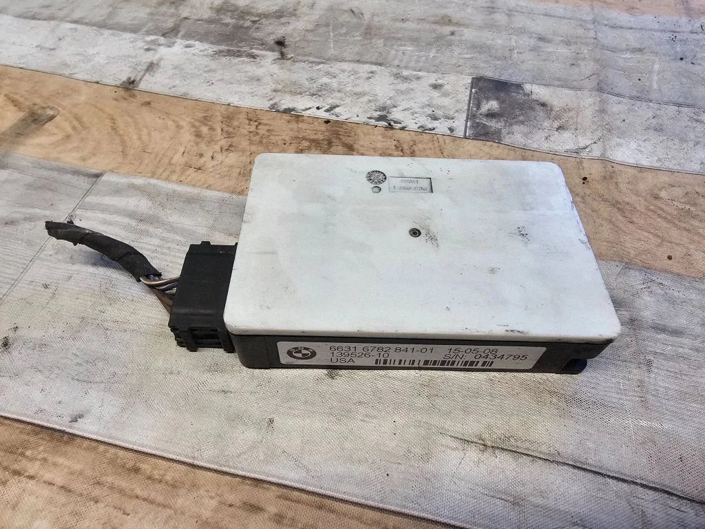 Tire pressure control unit – BMW 5 Series E60 E61 (2004-2010)