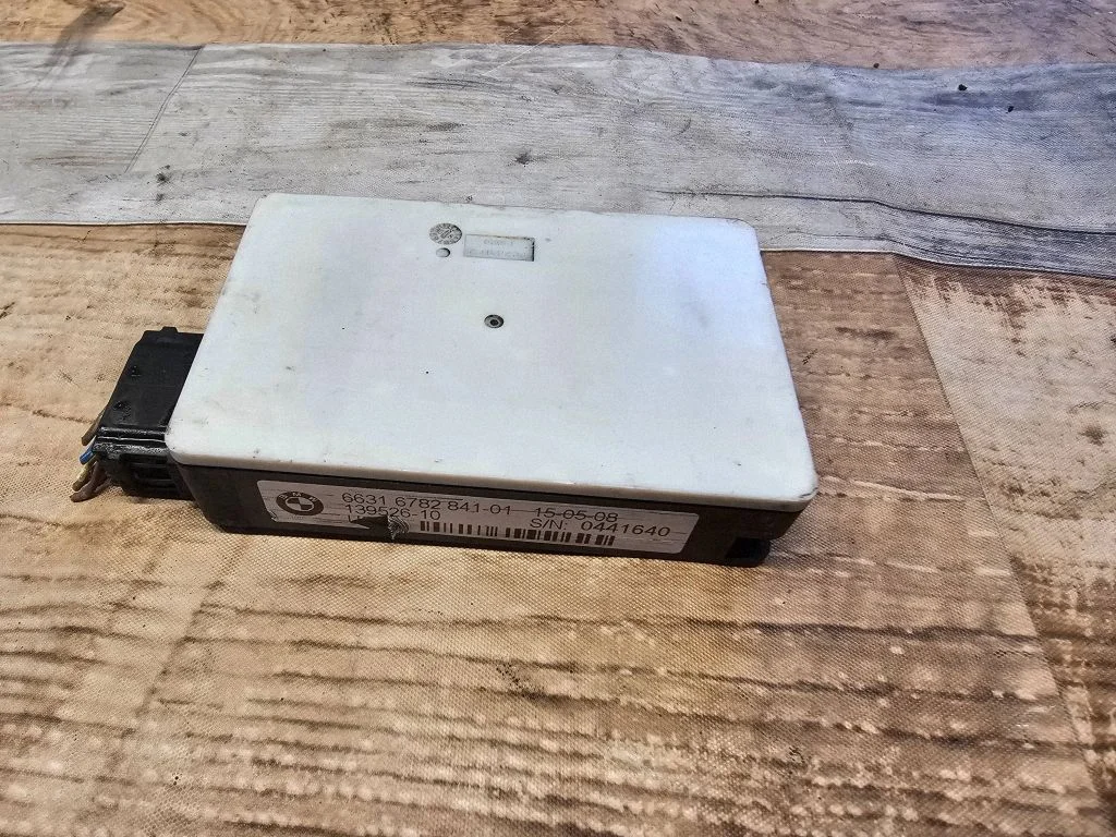 Tire pressure control unit – BMW 5 Series E60 E61 (2004-2010)
