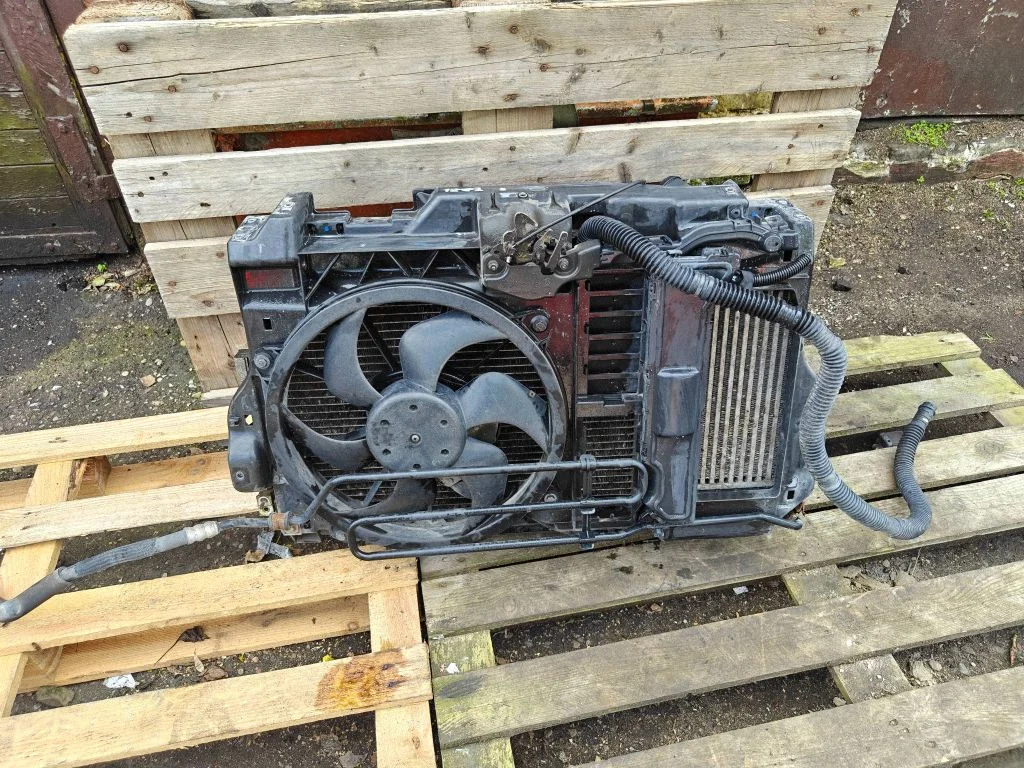 Radiaatorite komplekt – Citroen C5 (2008-2016)