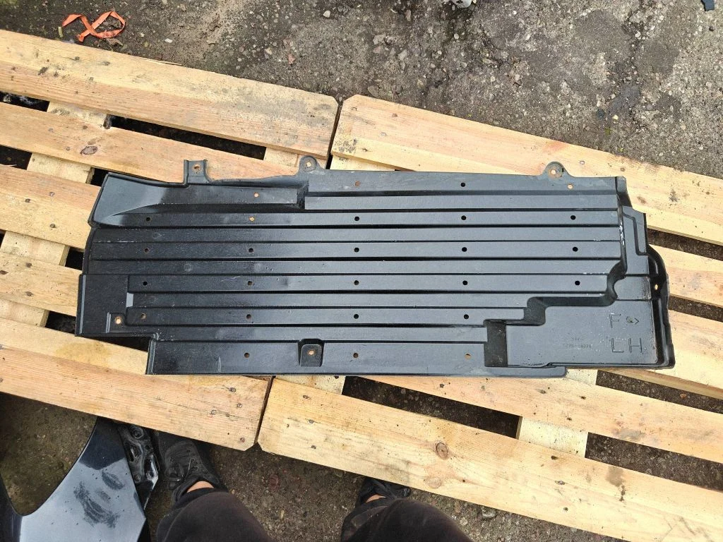 Külgmine põhjakaitse C23556371