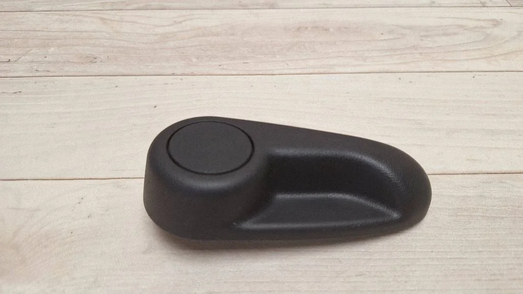 Istme reguleerimiskäepide – Toyota Yaris (2006-2011)
