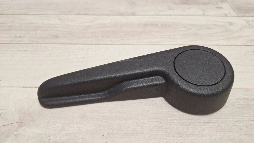 Istme reguleerimiskäepide – Toyota Yaris (2006-2011)