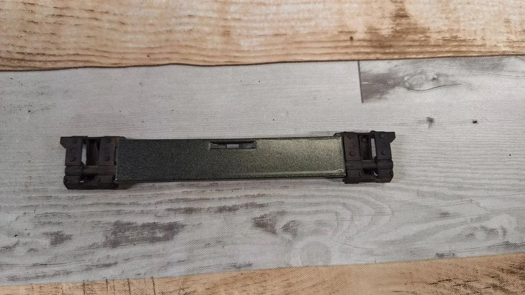 Roof bar rail cover