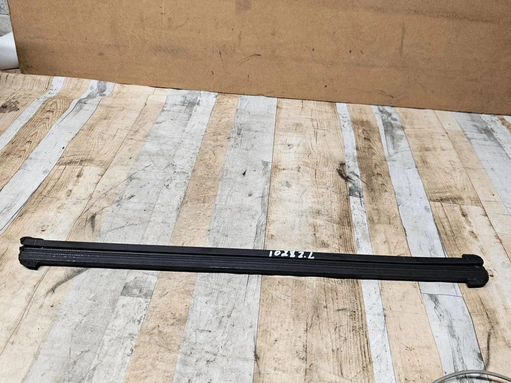 Rear glass trim – Ford Ranger (2012-2018)