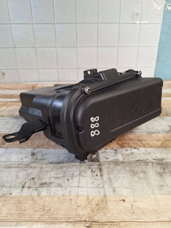 Engine control unit box – BMW 7 Series F01 F02 F03 F04 (2008-2016)