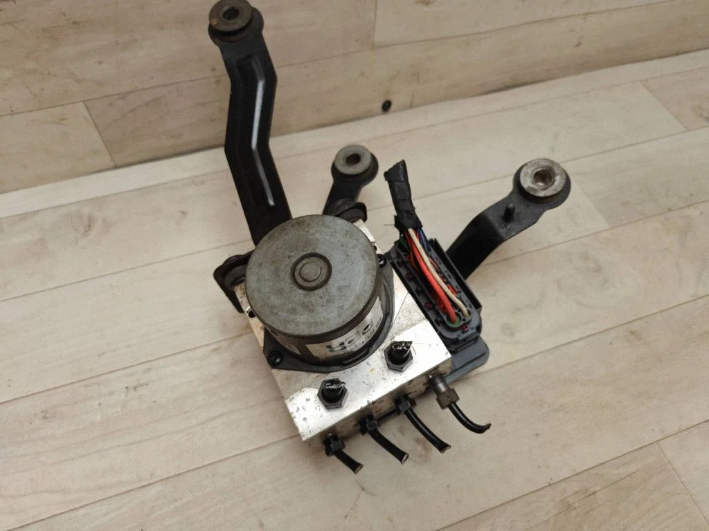 ABS block 1J58920800