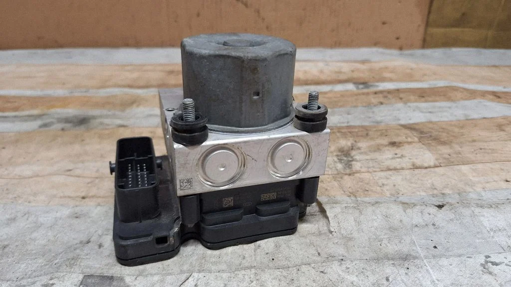 ABS block – Nissan NV200 (2009-)