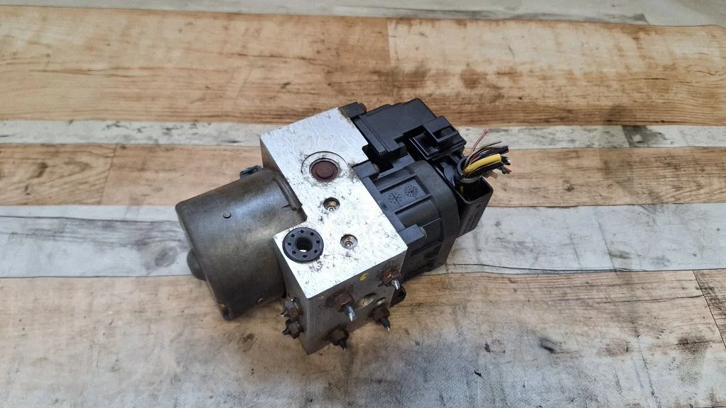 ABS-plokk – Nissan Almera N16 (2000-2010)