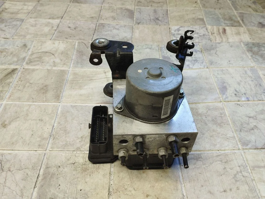 ABS-plokk 7G912C405AB