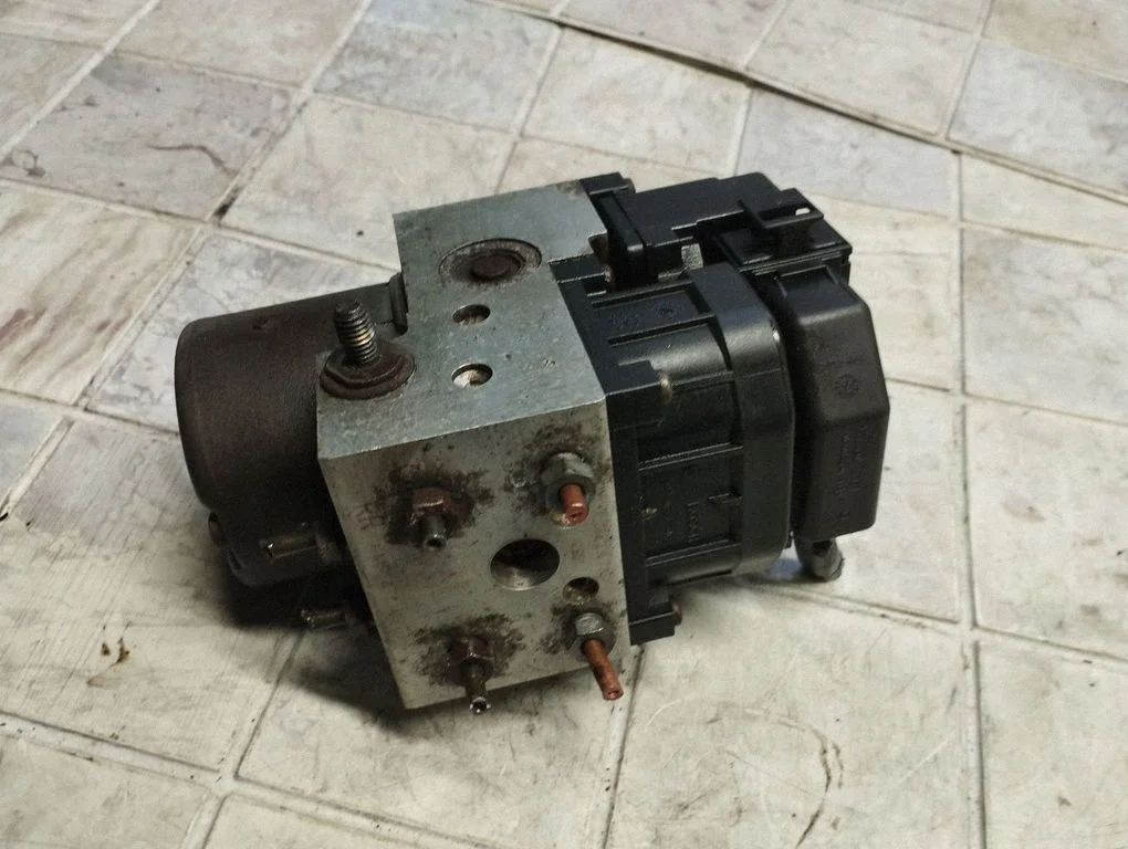 Pompa ABS 0273004489