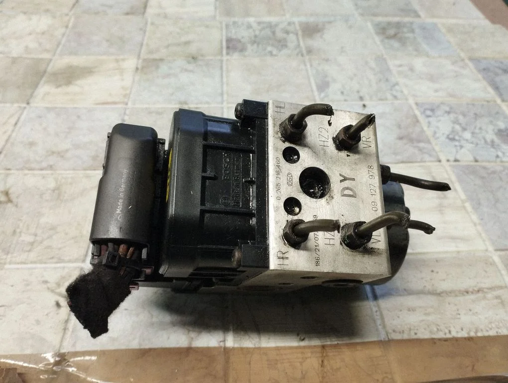 ABS block 0273004207