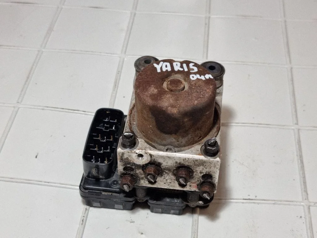 ABS block – Toyota Yaris Verso (1999-2005)