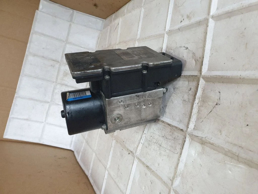 ABS block – Opel Vectra C (2002-2005)