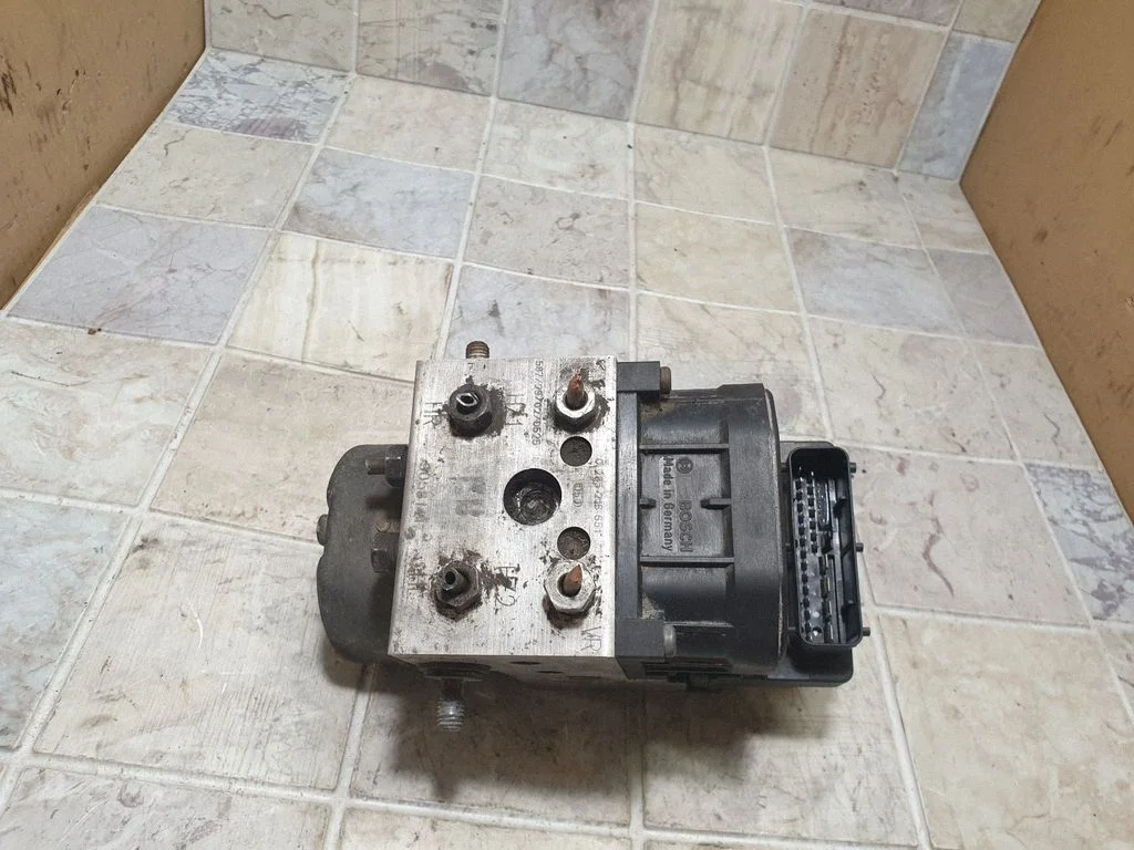 Pompa ABS 90581417