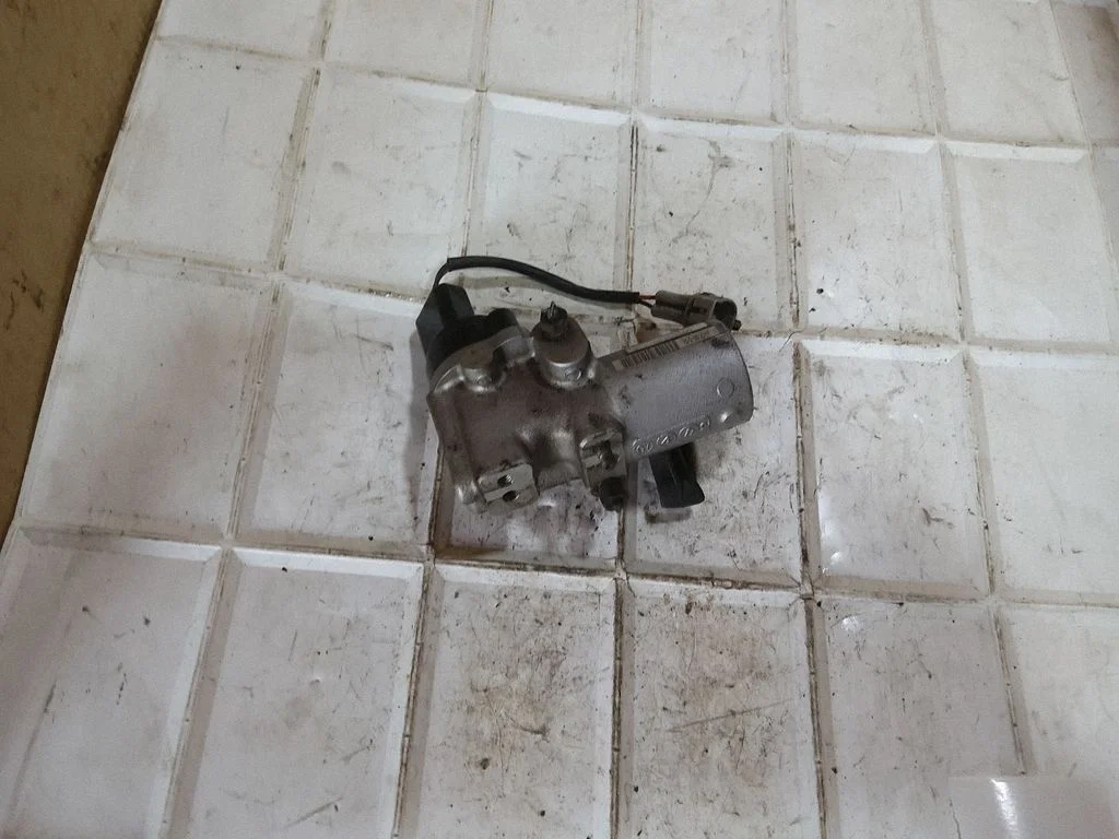 Master brake cylinder 4727047010