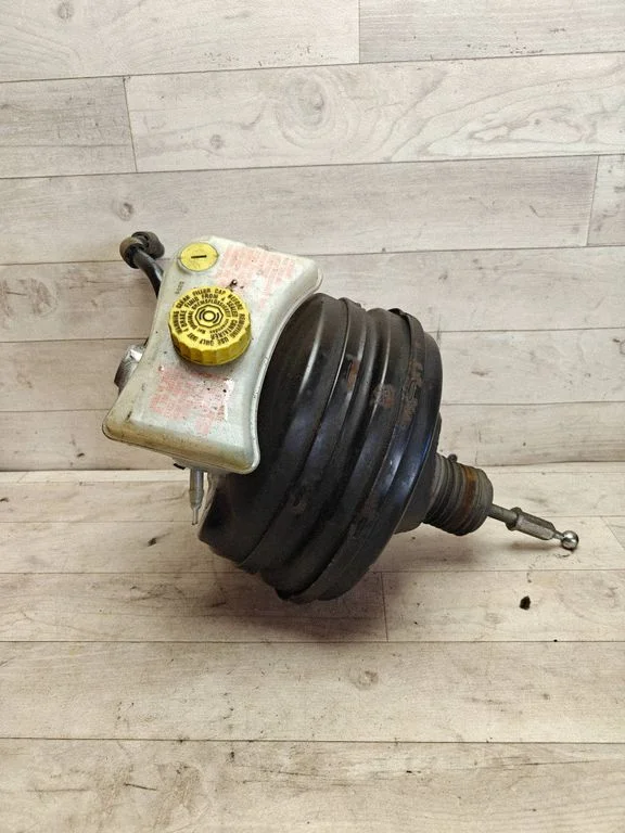 Brake booster 4F0612105G