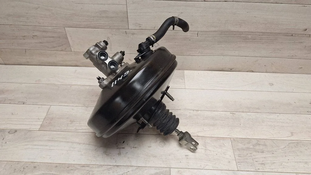 Brake booster – Toyota Auris 150 (2006-2012)