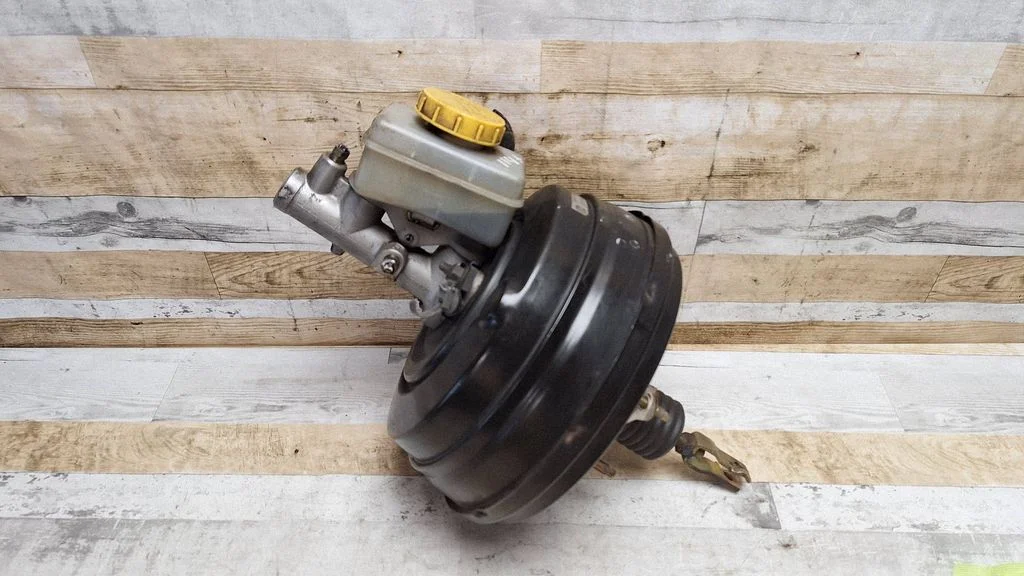 Brake booster – Subaru Outback (2004-2006)