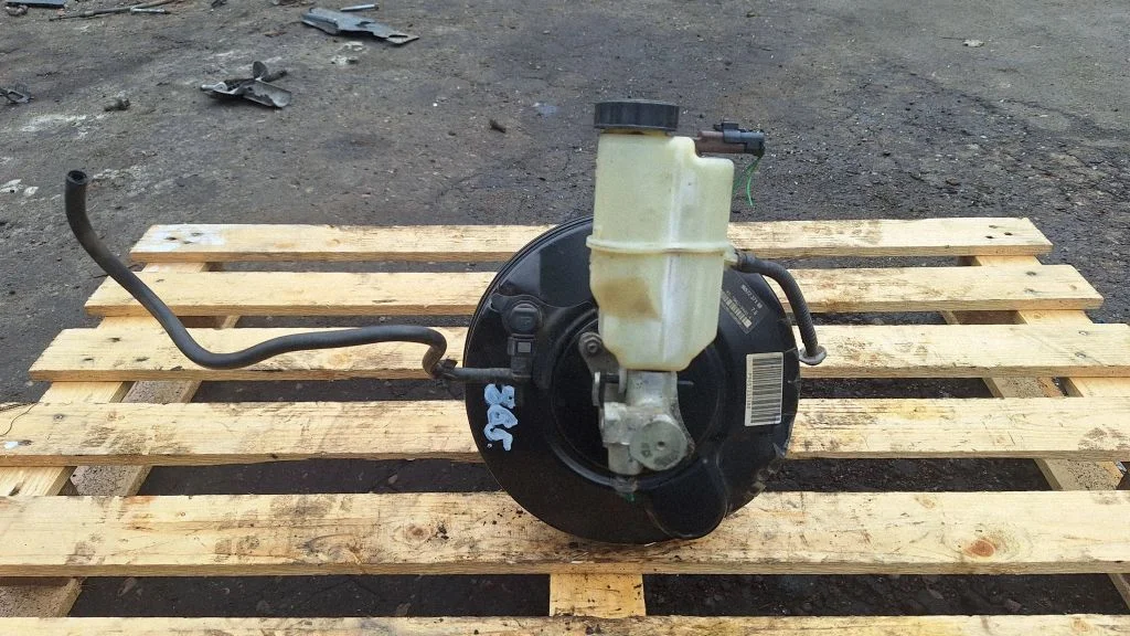 Brake booster 9657237180