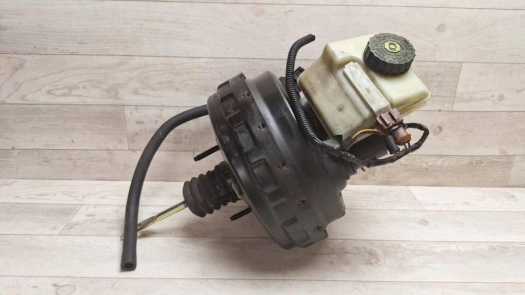 Brake booster – Volvo XC90 (2003-2006)