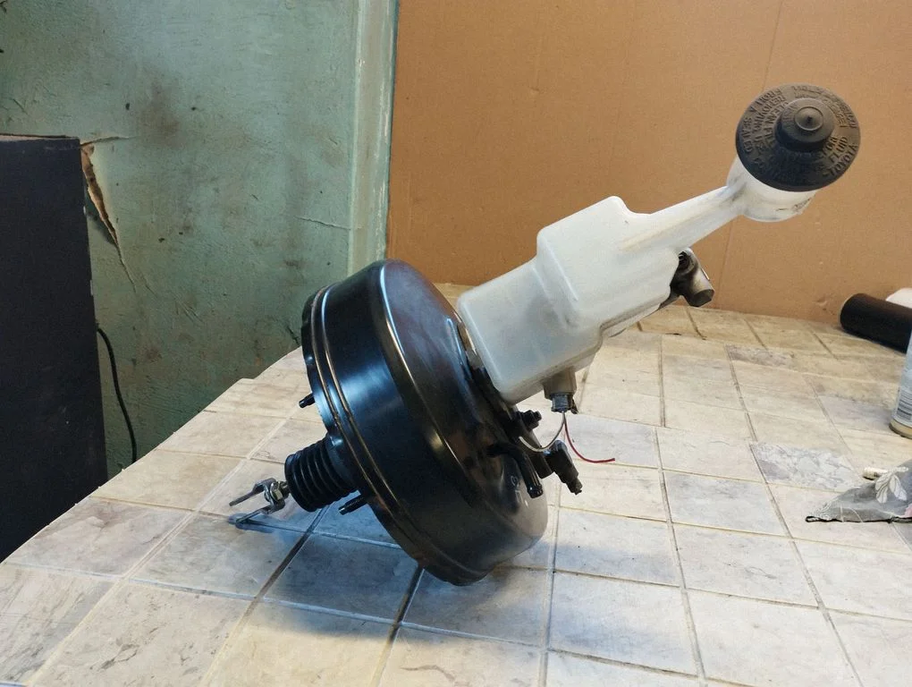 Piduri vaakumvõimendi 87402205