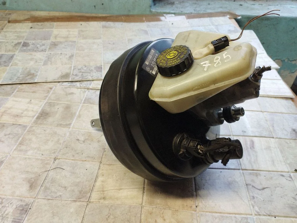 Brake booster A2214302130
