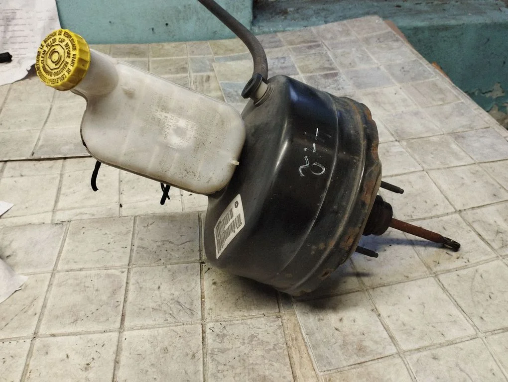Piduri vaakumvõimendi E02040A2396