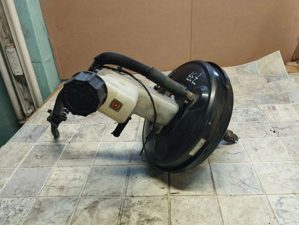 Brake booster C0504000