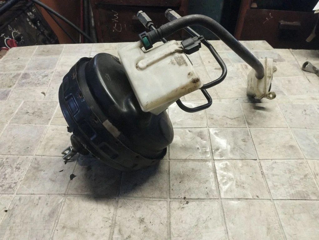 Serwo hamulcowe 6G912B195PF