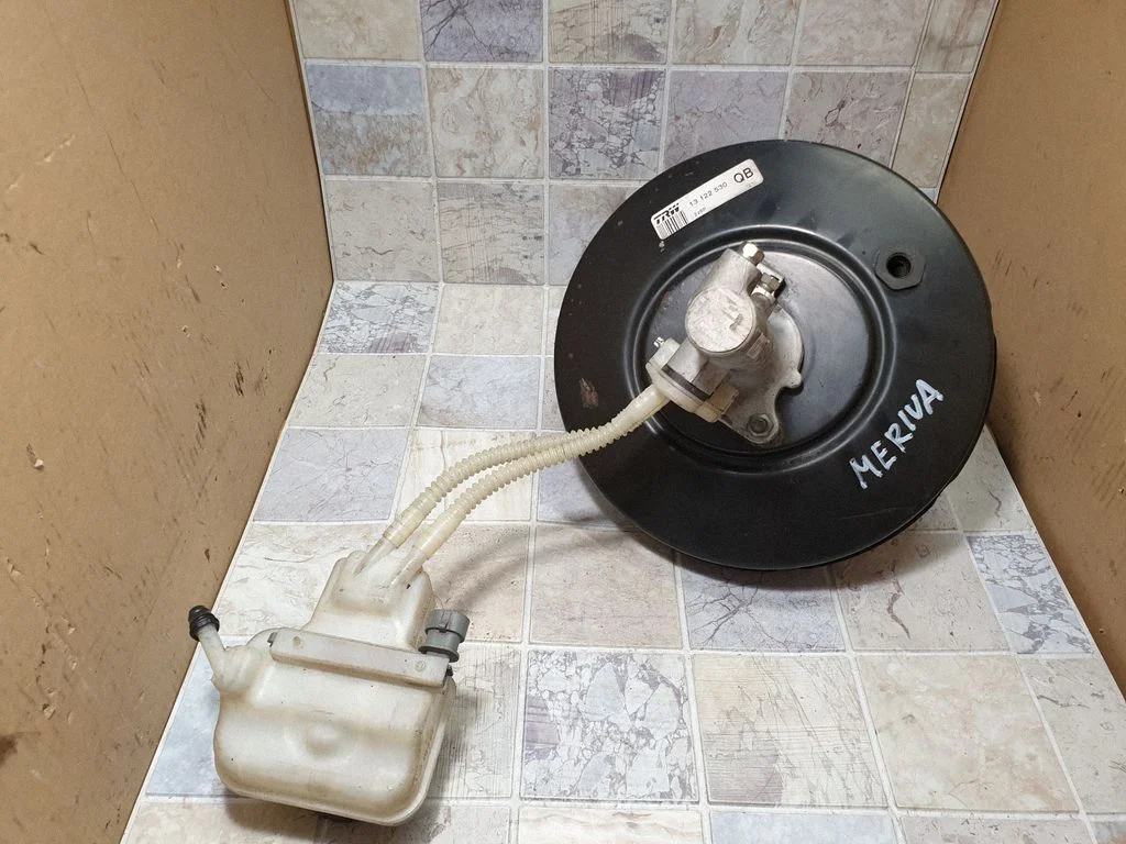 Brake booster 13122530