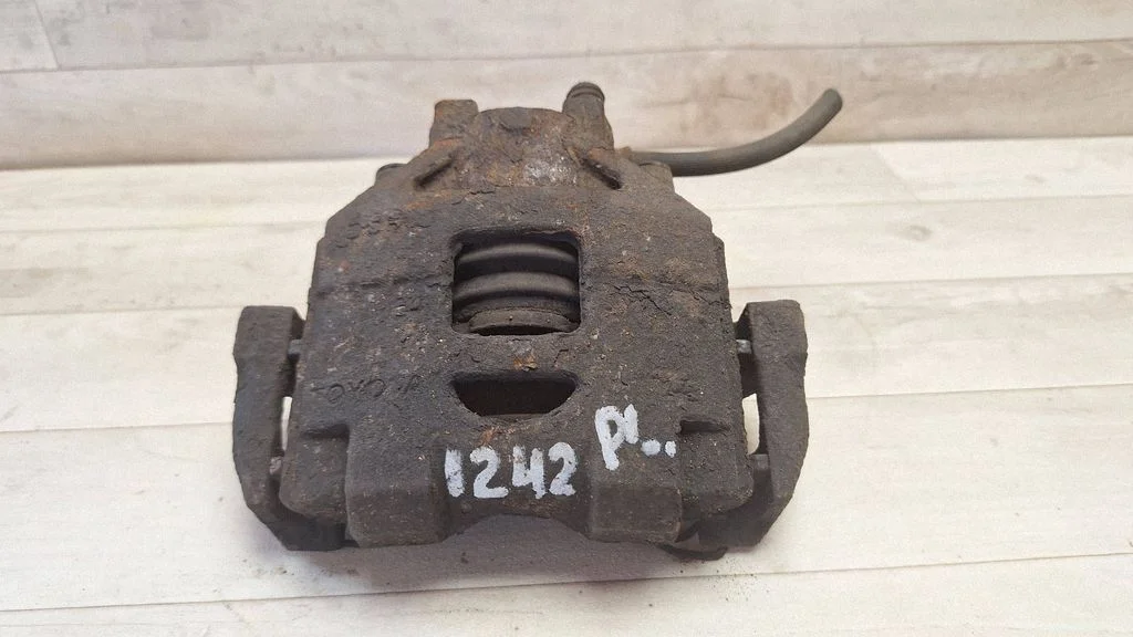 Front brake caliper – Toyota Yaris (2006-2011)