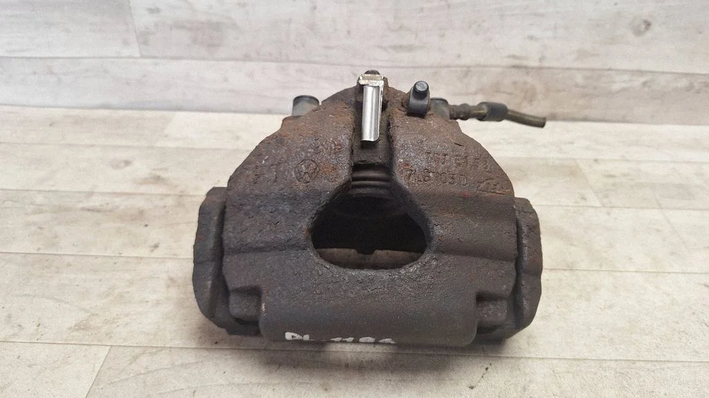 Front brake caliper – Volkswagen Touareg I (2002-2010)
