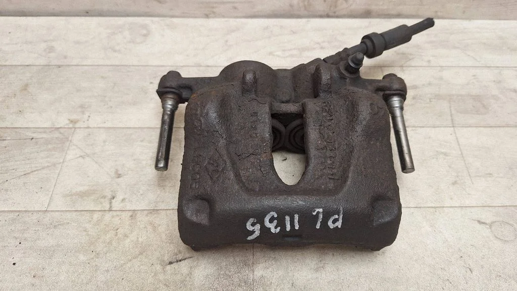 Front brake caliper – front left