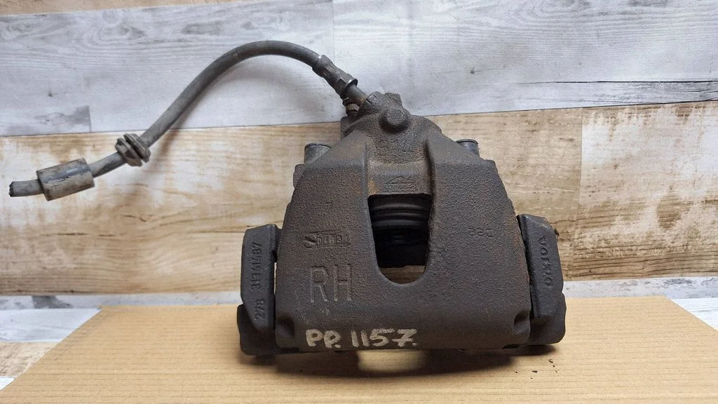 Front brake caliper 31341487