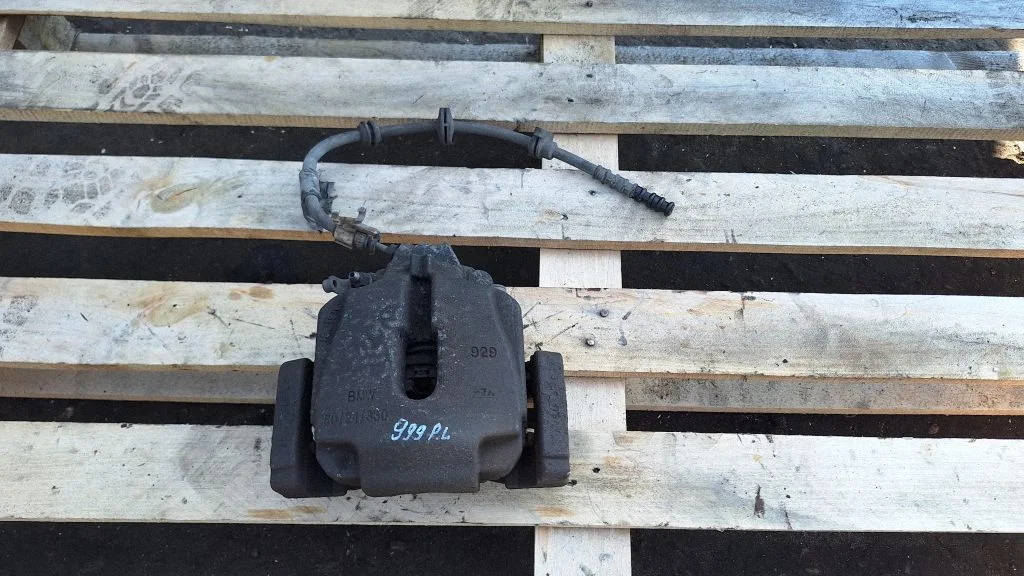 Front brake caliper 6024330