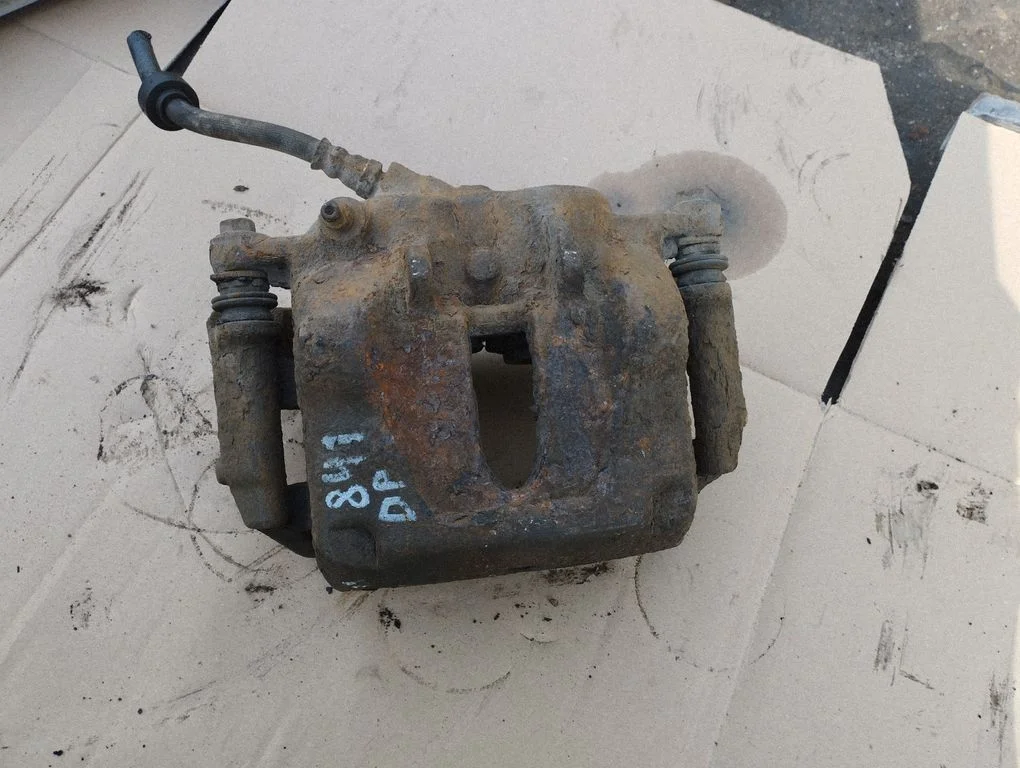 Front brake caliper – Opel Vivaro (2001-2014)