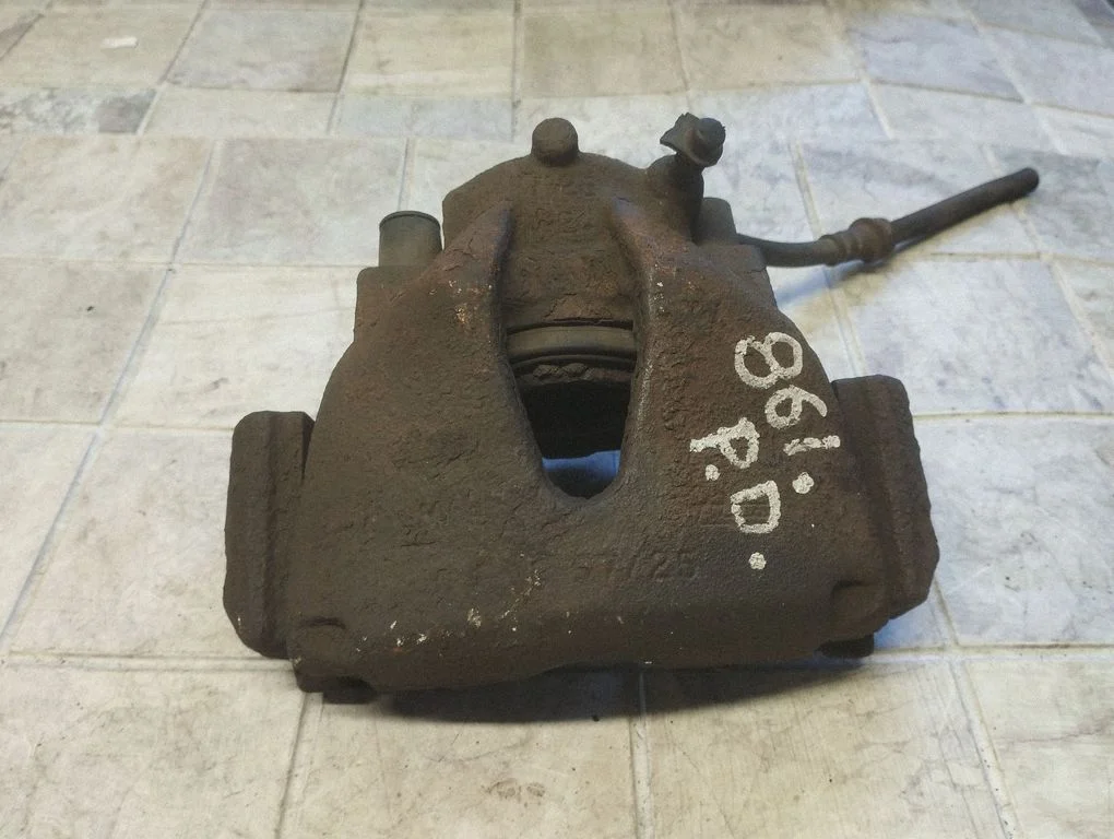 Front brake caliper – Opel Zafira A (1999-2005)