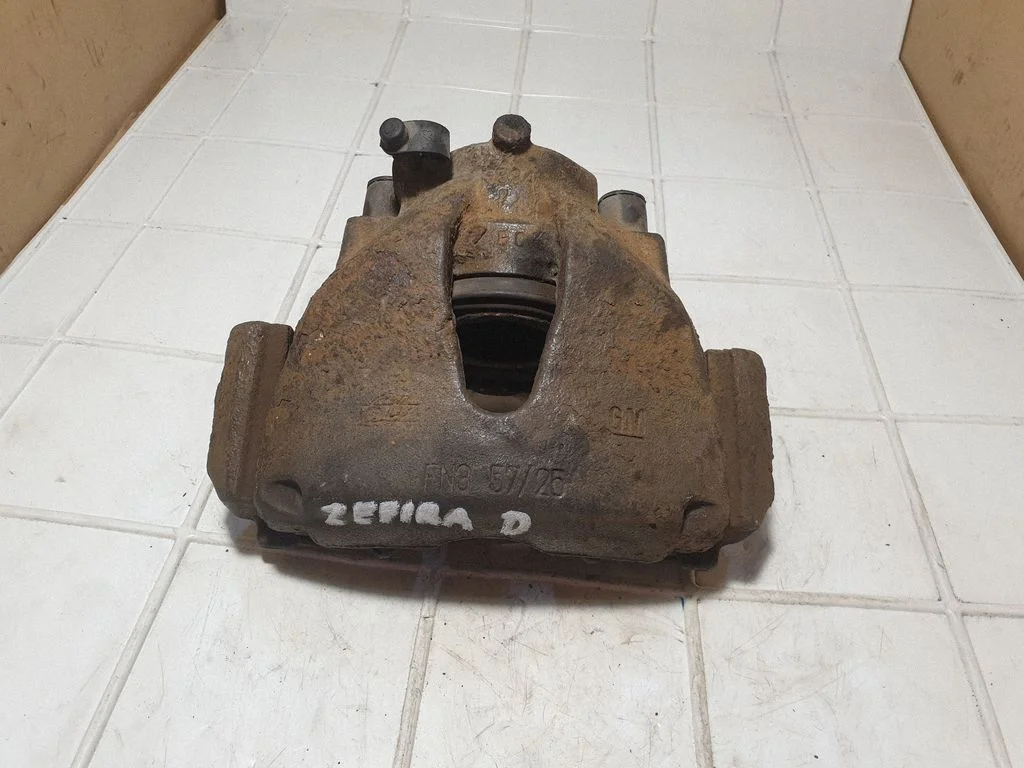 Front brake caliper – Opel Zafira A (1999-2005)