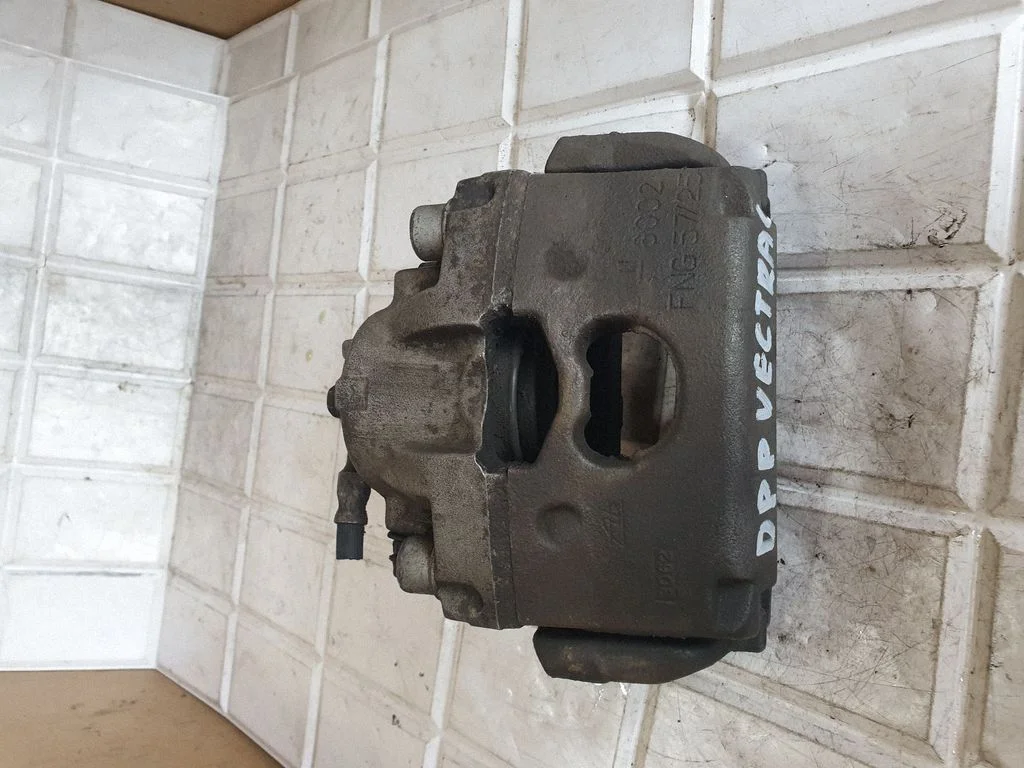 Front brake caliper – Opel Vectra C (2002-2005)